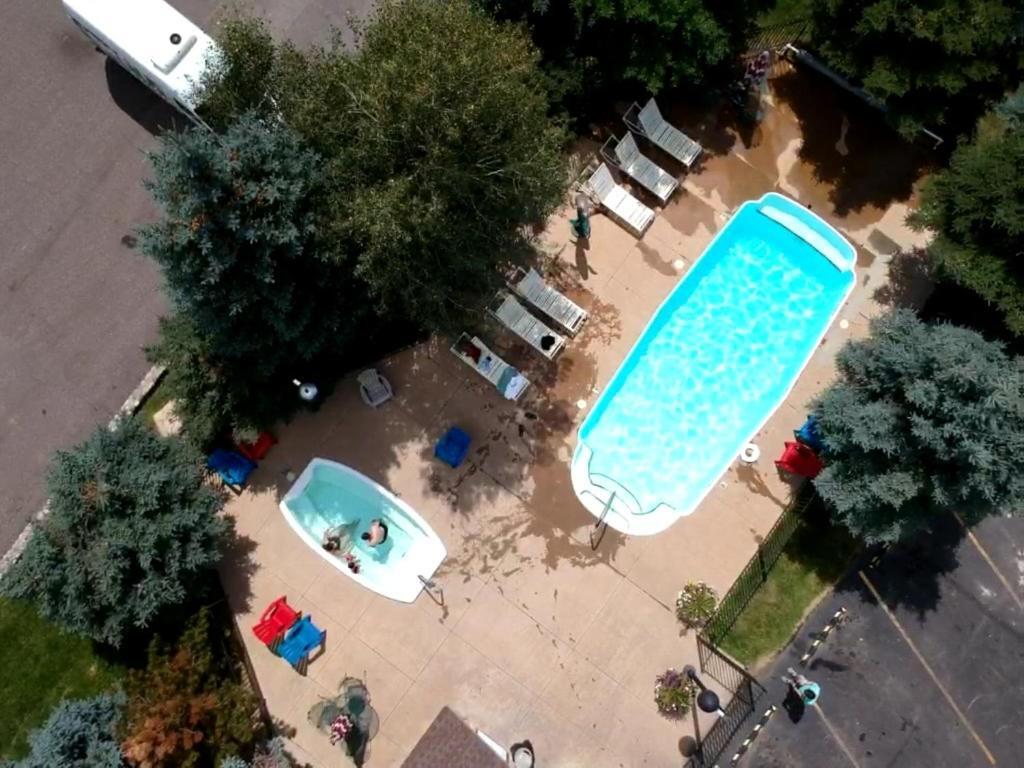 סטימבואט ספרינגס The Steamboat Hotel מראה חיצוני תמונה